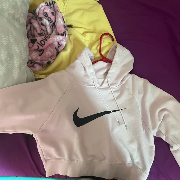 Nike cropped hoodie